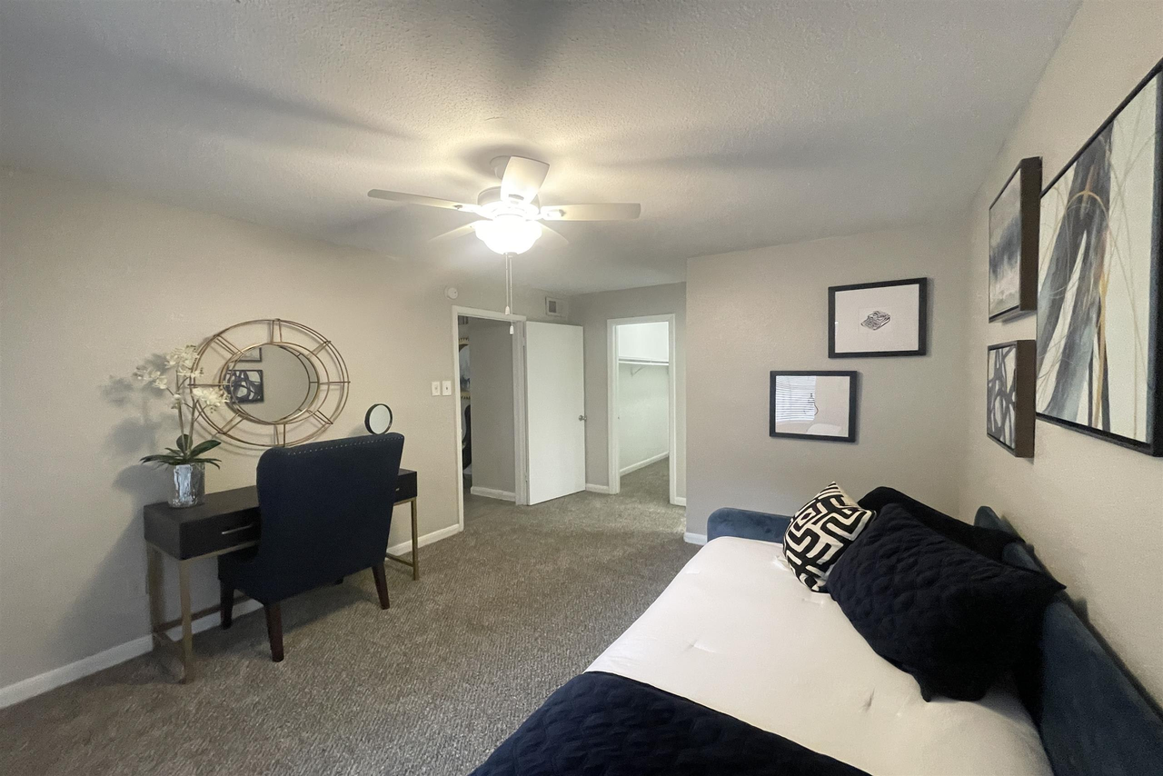 The Aubrey - Photo 6 of 30