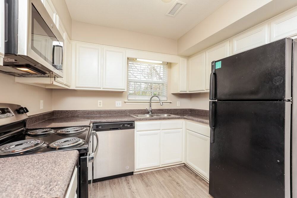 1313 E Nir Shreibman Blvd - Photo 5 of 17