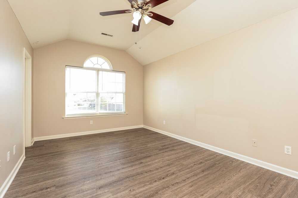 1313 E Nir Shreibman Blvd - Photo 7 of 17