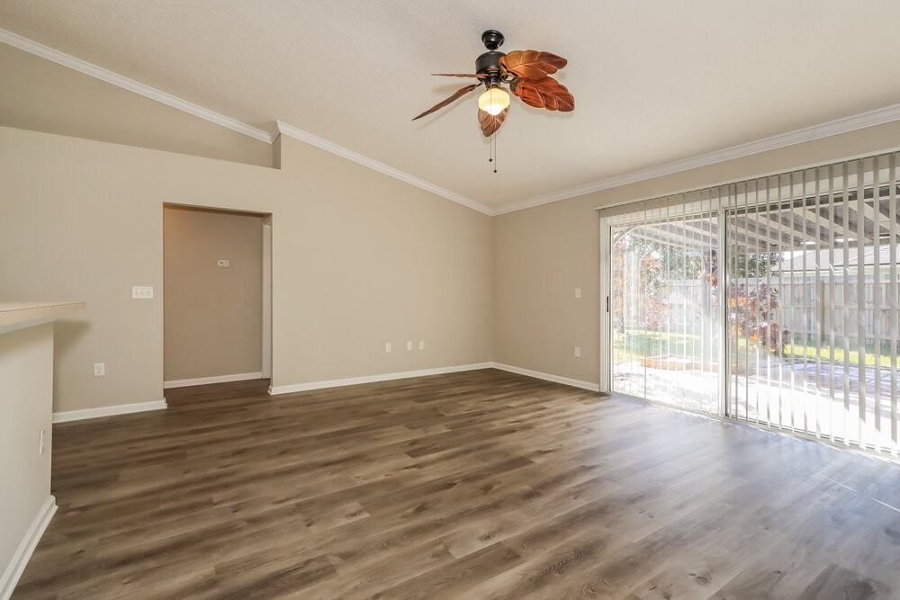 788 Mackenzie Cir - Photo 5 of 16