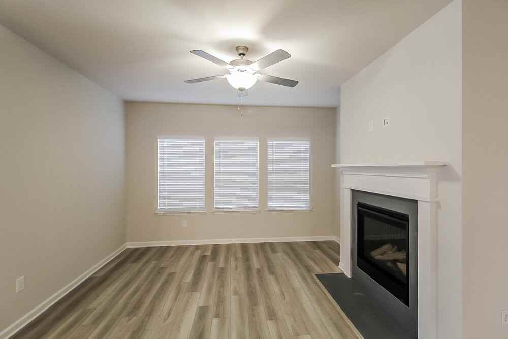 5842 Union Grove Dr - Photo 4 of 16