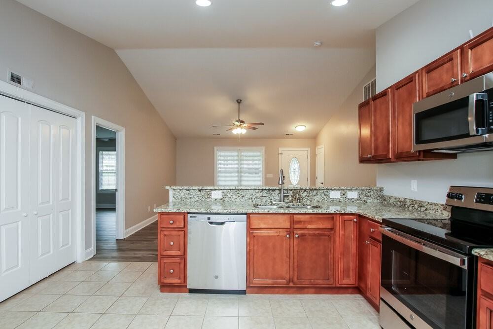 408 Cook St - Photo 7 of 16