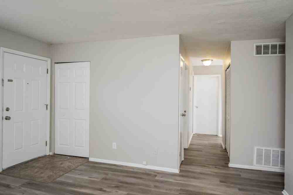 7414 Terry Rd - Photo 7 of 16