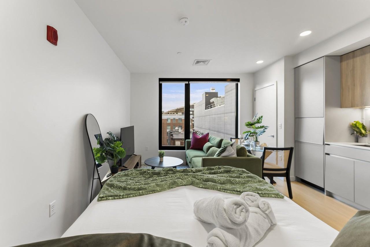 35 W 2nd St #1240286P - Photo 7 of 26