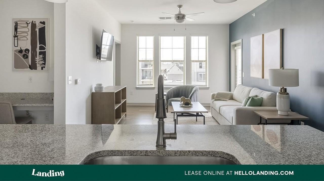 100 Wildwood Ct - Photo 4 of 50