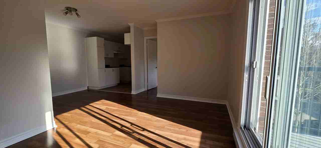 12537 Avenue de Rivoli - Photo 2 of 8