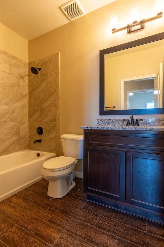 5804 Aberdeen Ct - Photo 4 of 10