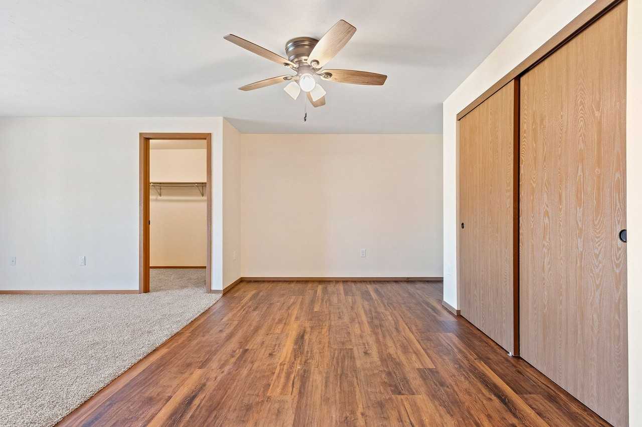 Maplewood - Photo 7 of 22