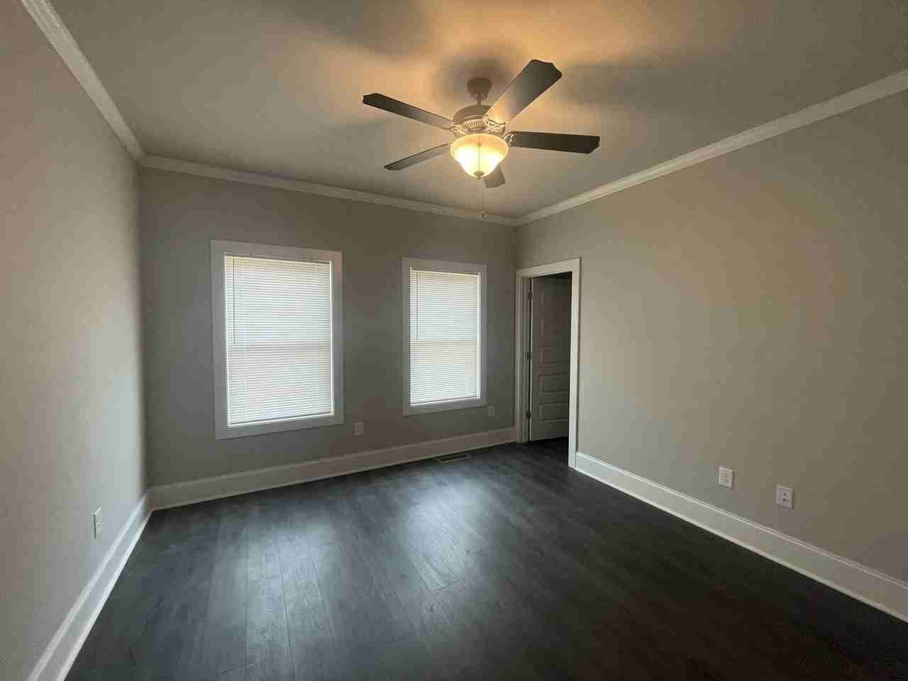 755 Whitehall Rd - Photo 3 of 28
