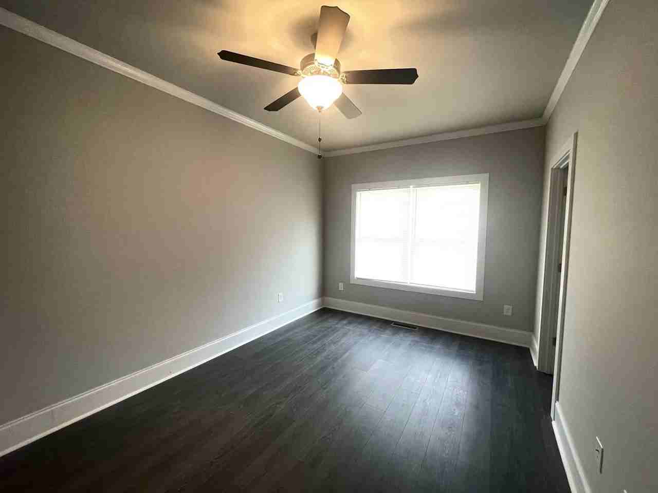 755 Whitehall Rd - Photo 6 of 28
