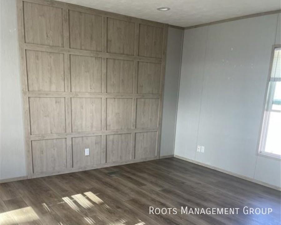 57 York Mobile Plz #57 - Photo 2 of 8