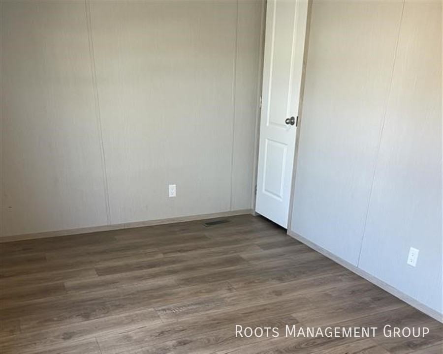 57 York Mobile Plz #57 - Photo 3 of 8