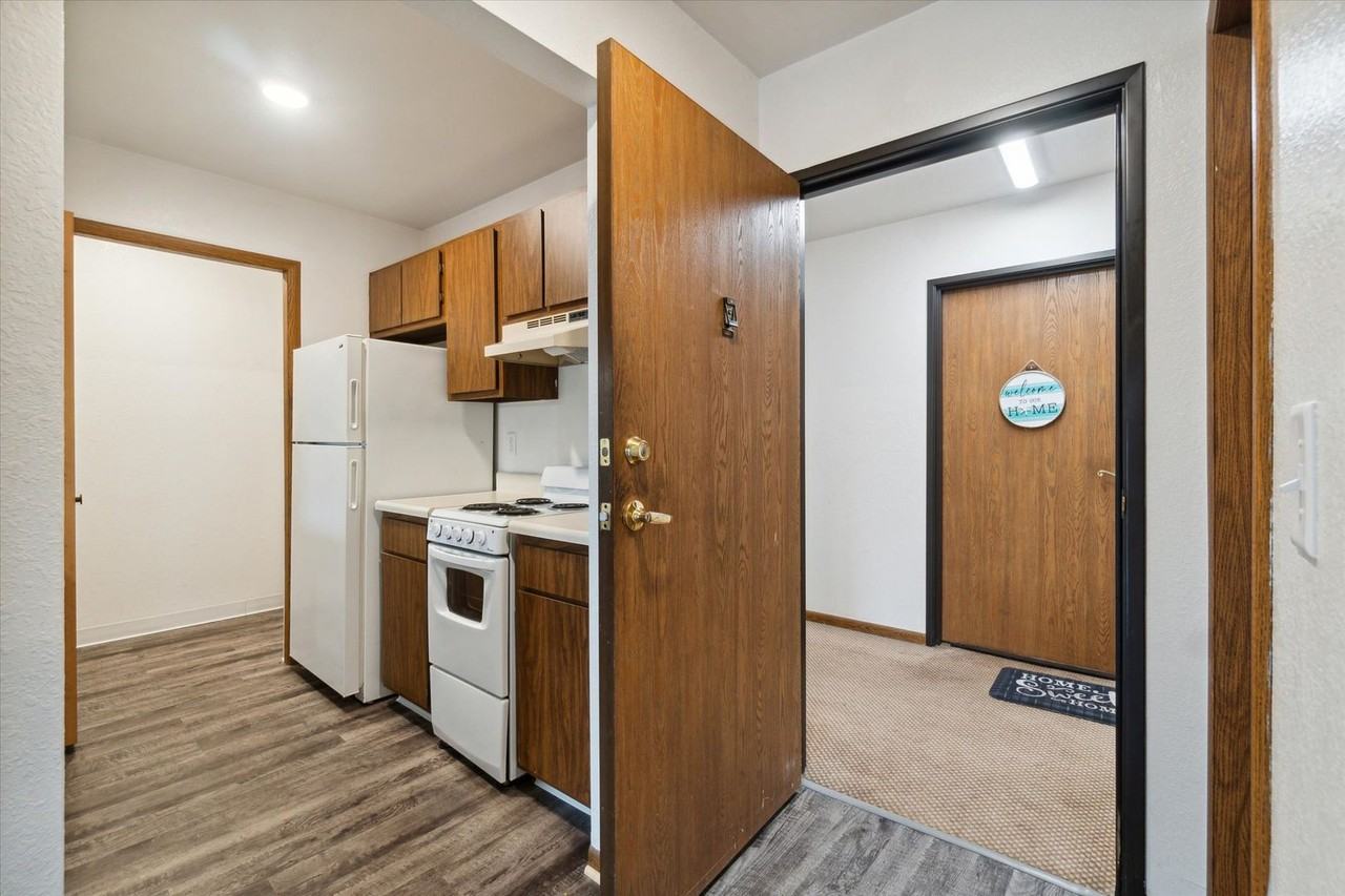 Countryside Apartments (Countryside Apts LLC) - Photo 2 of 14