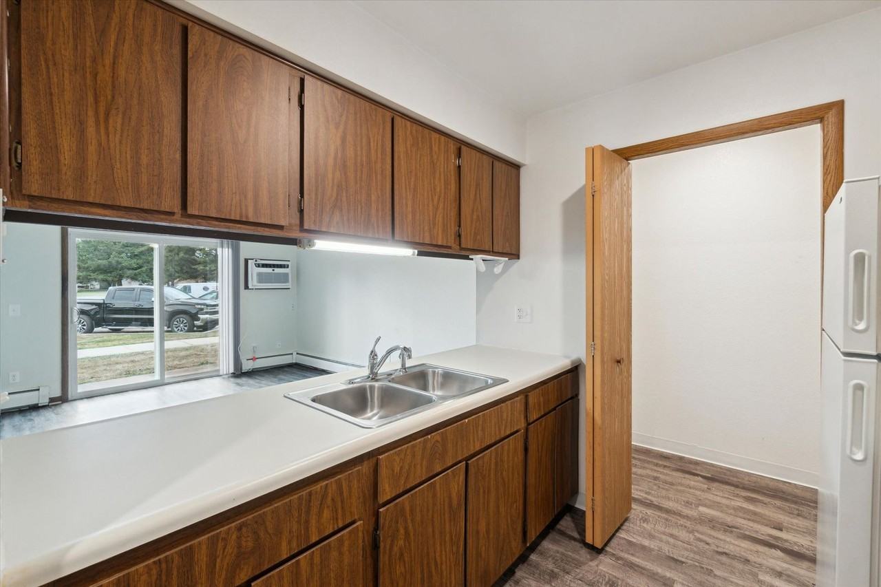 Countryside Apartments (Countryside Apts LLC) - Photo 3 of 14