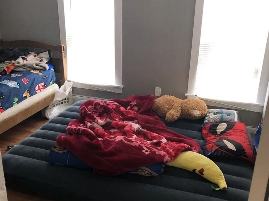 37 Drew St #2 - Photo 3 of 4