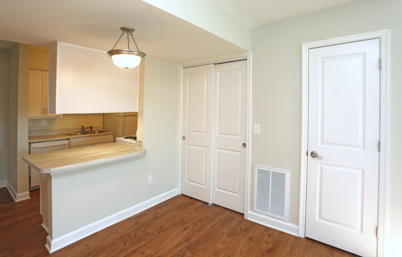 Courtyard Commons - Photo 2 of 22