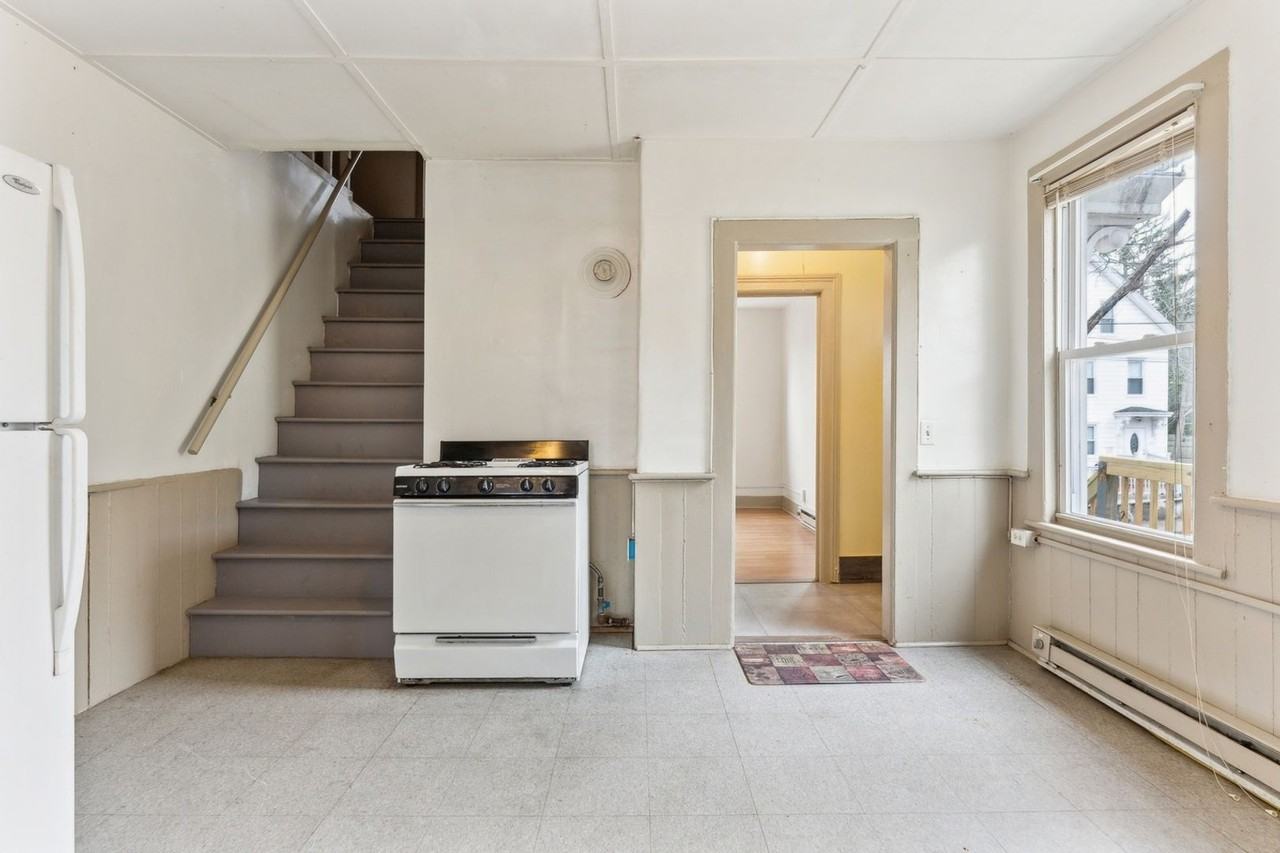 13 Ward St - Photo 6 of 35