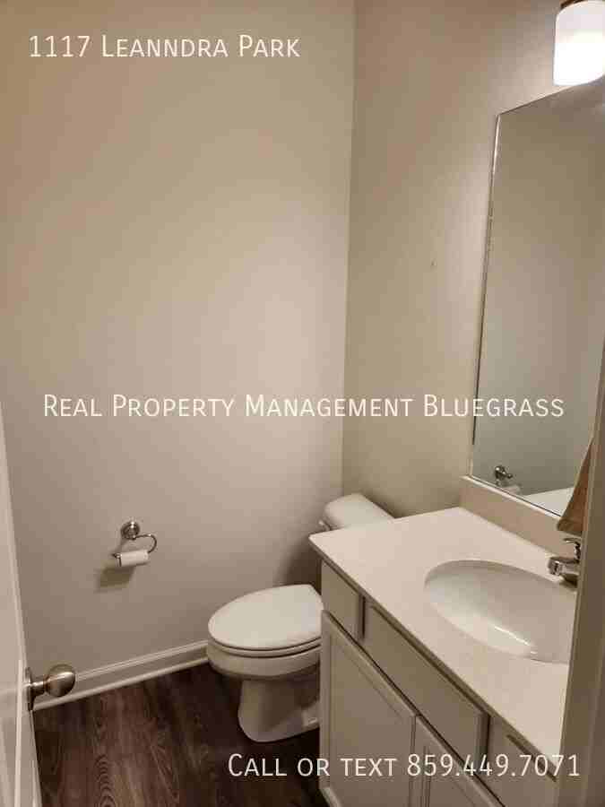 1117 Leanndra Park - Photo 4 of 25