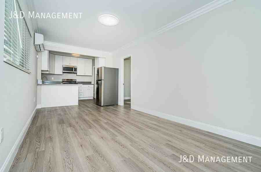 3125 L St - Photo 2 of 14