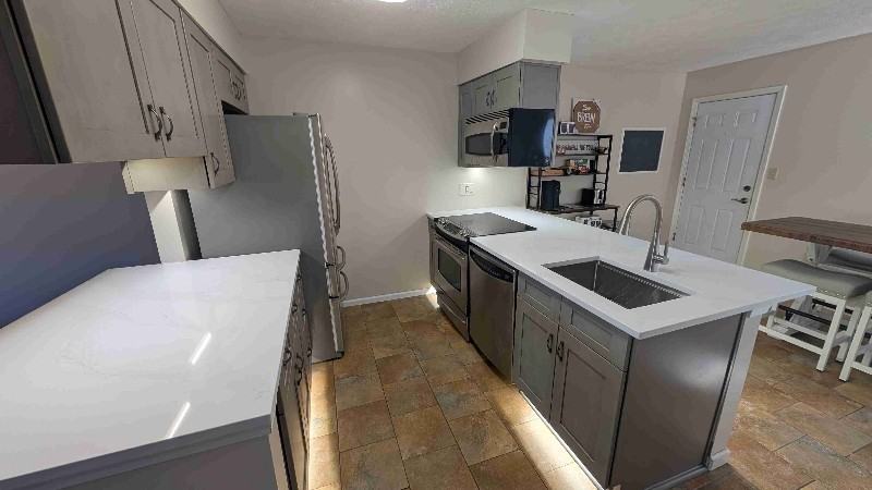 144 Villa Dr - Photo 4 of 34