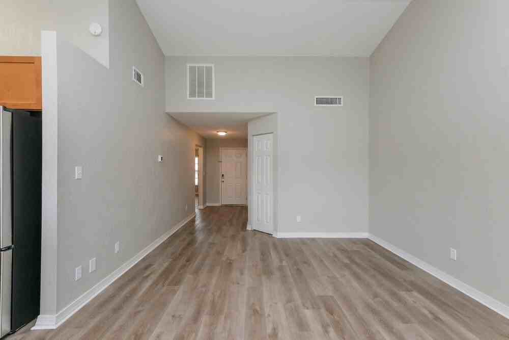 2021 Lori Ann St - Photo 3 of 16