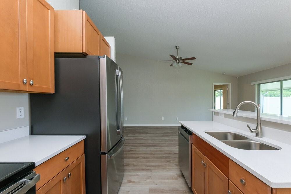 2021 Lori Ann St - Photo 7 of 16