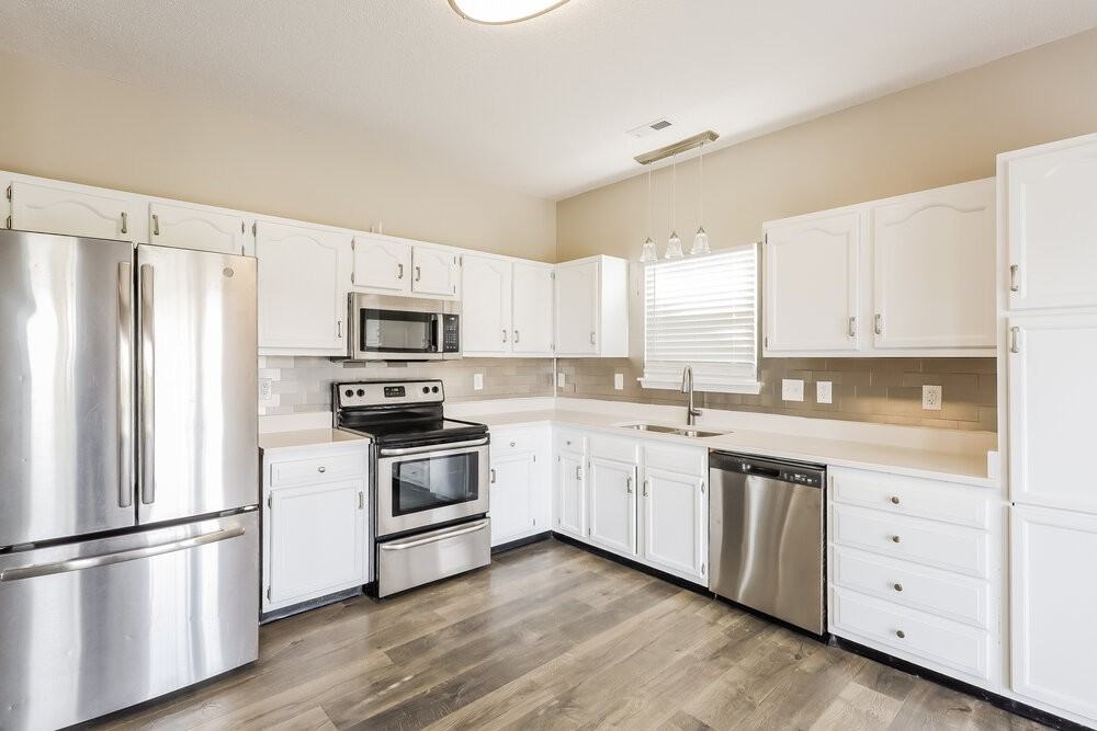 3550 Limelight Ln - Photo 5 of 16