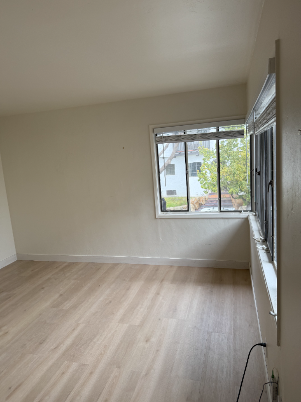 2480 Virginia St #1 - Photo 5 of 19