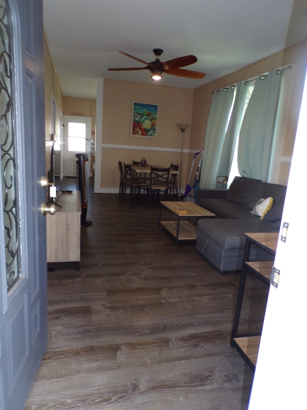 418 Kukuau St #A - Photo 3 of 11