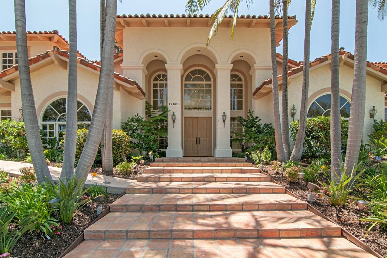 17608 Calle Mayor - Photo 2 of 25