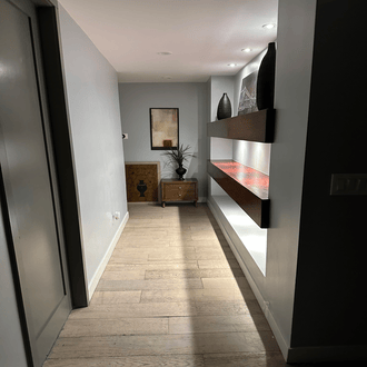 300 North Plymouth Boulevard - Photo 2 of 19