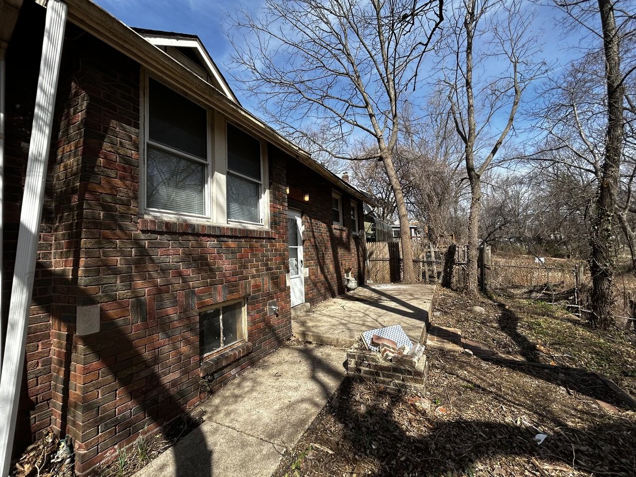 2718 North North Street - Photo 3 of 23