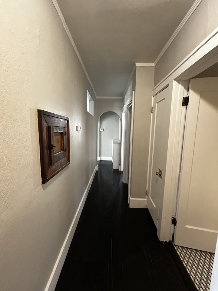 2718 North North Street - Photo 6 of 23