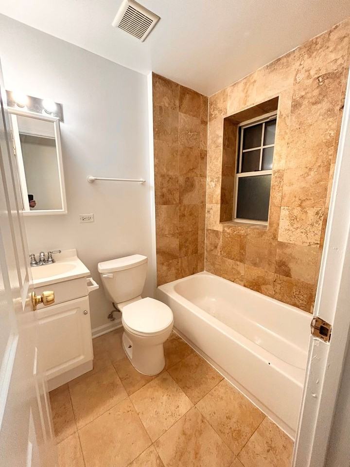 3045 Logan LLC - Photo 5 of 8
