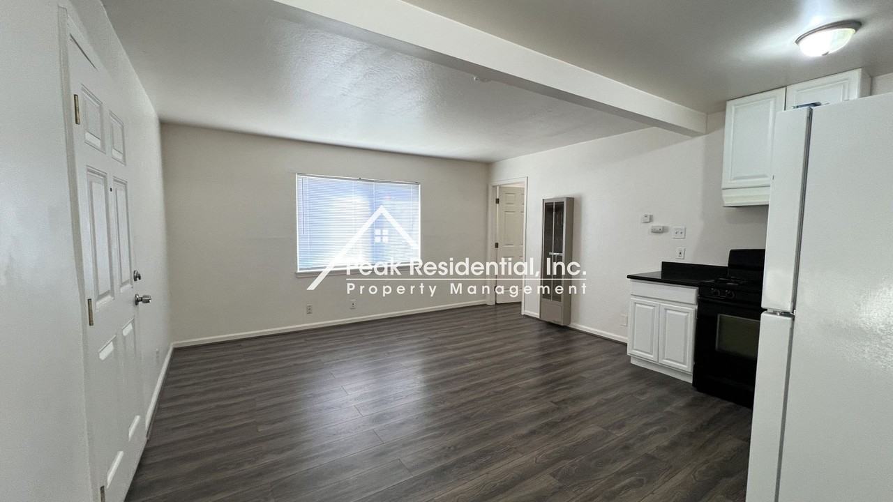 5640 53rd St - Photo 3 of 13