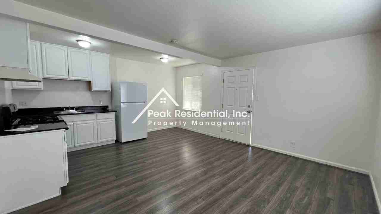 5640 53rd St - Photo 4 of 13