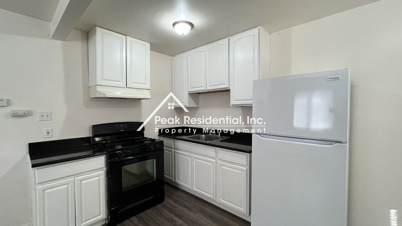 5640 53rd St - Photo 7 of 13