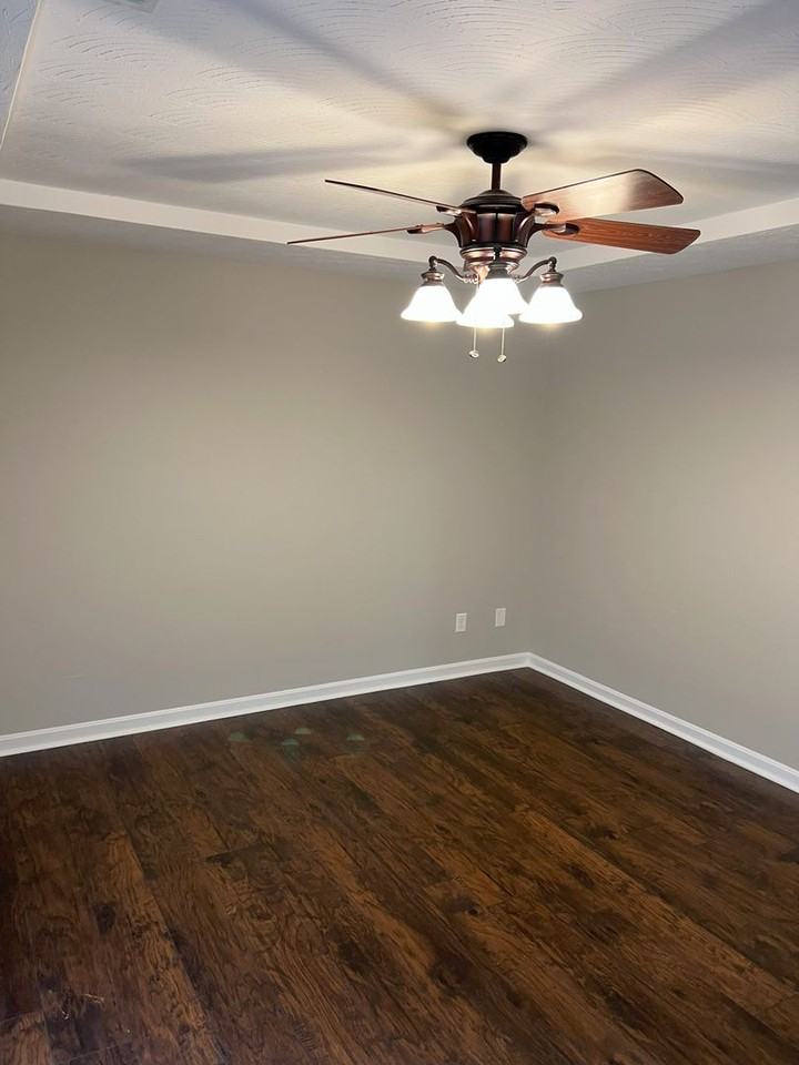 504 Reba Jackson Dr - Photo 6 of 23
