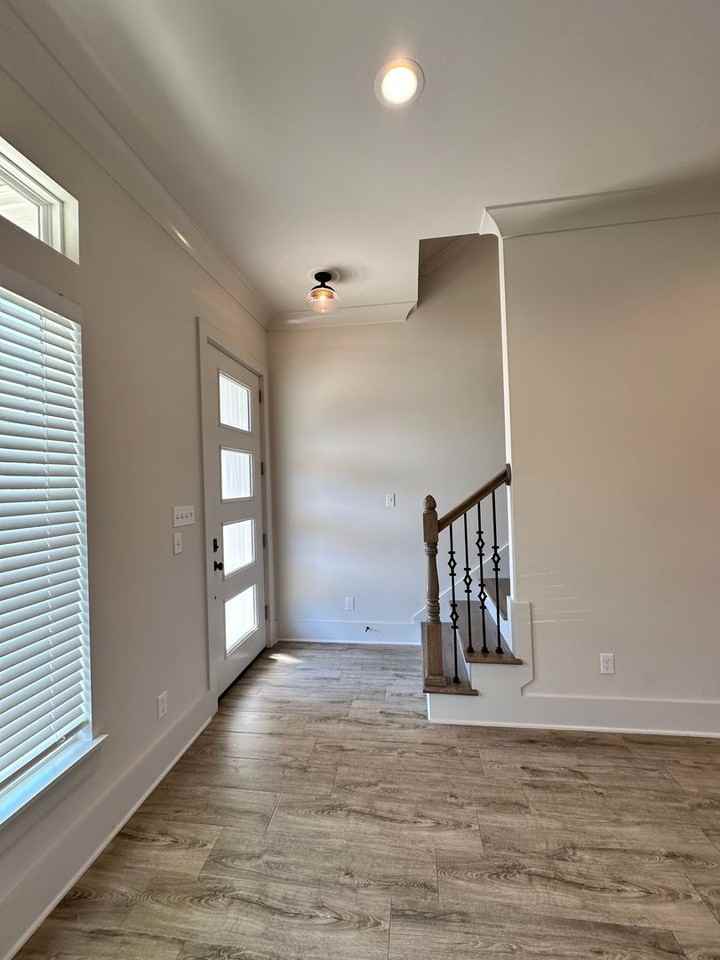 608 Perfect Pl - Photo 2 of 31