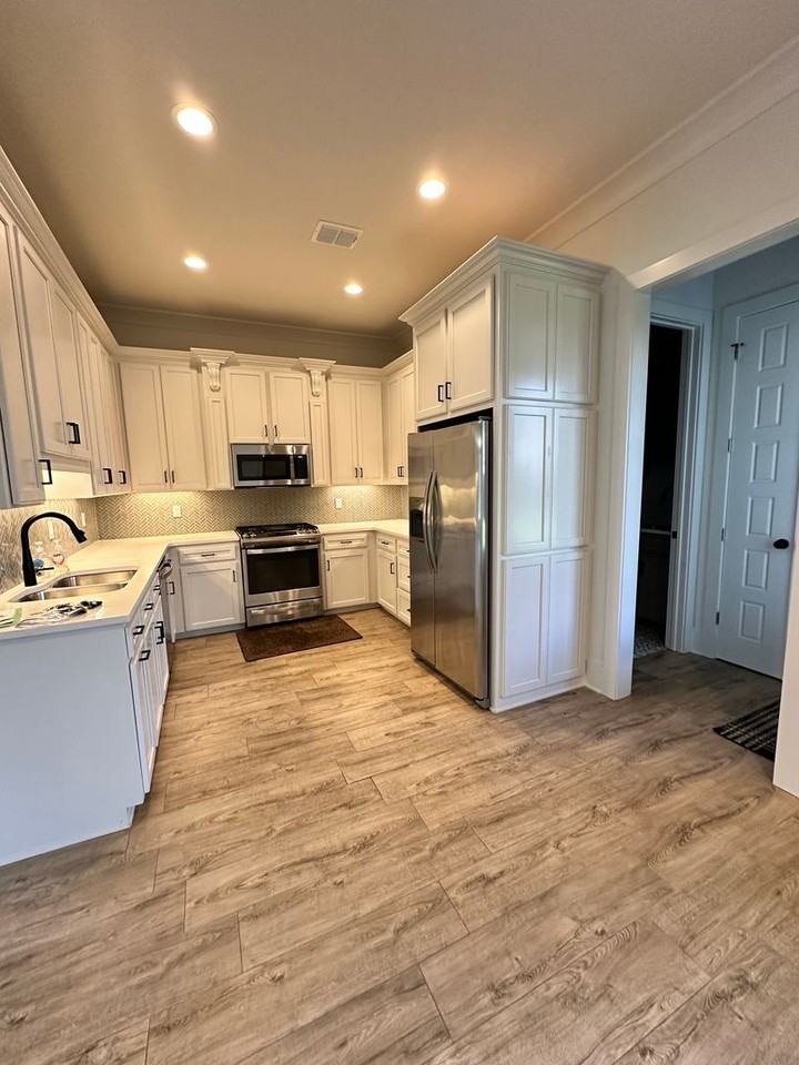 608 Perfect Pl - Photo 5 of 31