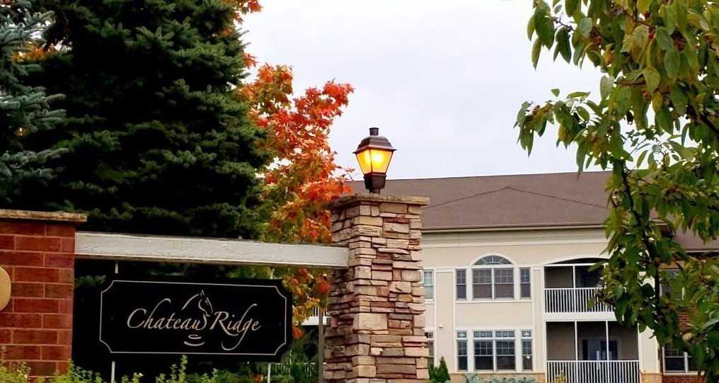 Chateau Ridge - Photo 4 of 27