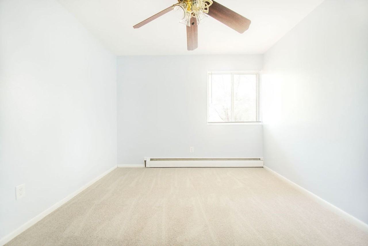 KAH Properties - 424 Building - Photo 6 of 27