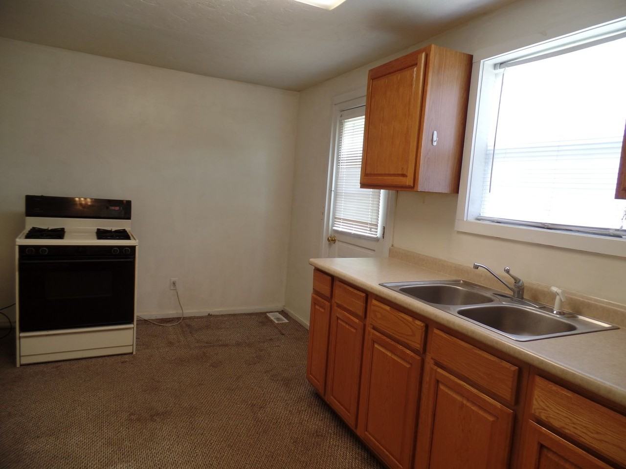 7762 State Road 46 E - Photo 2 of 7