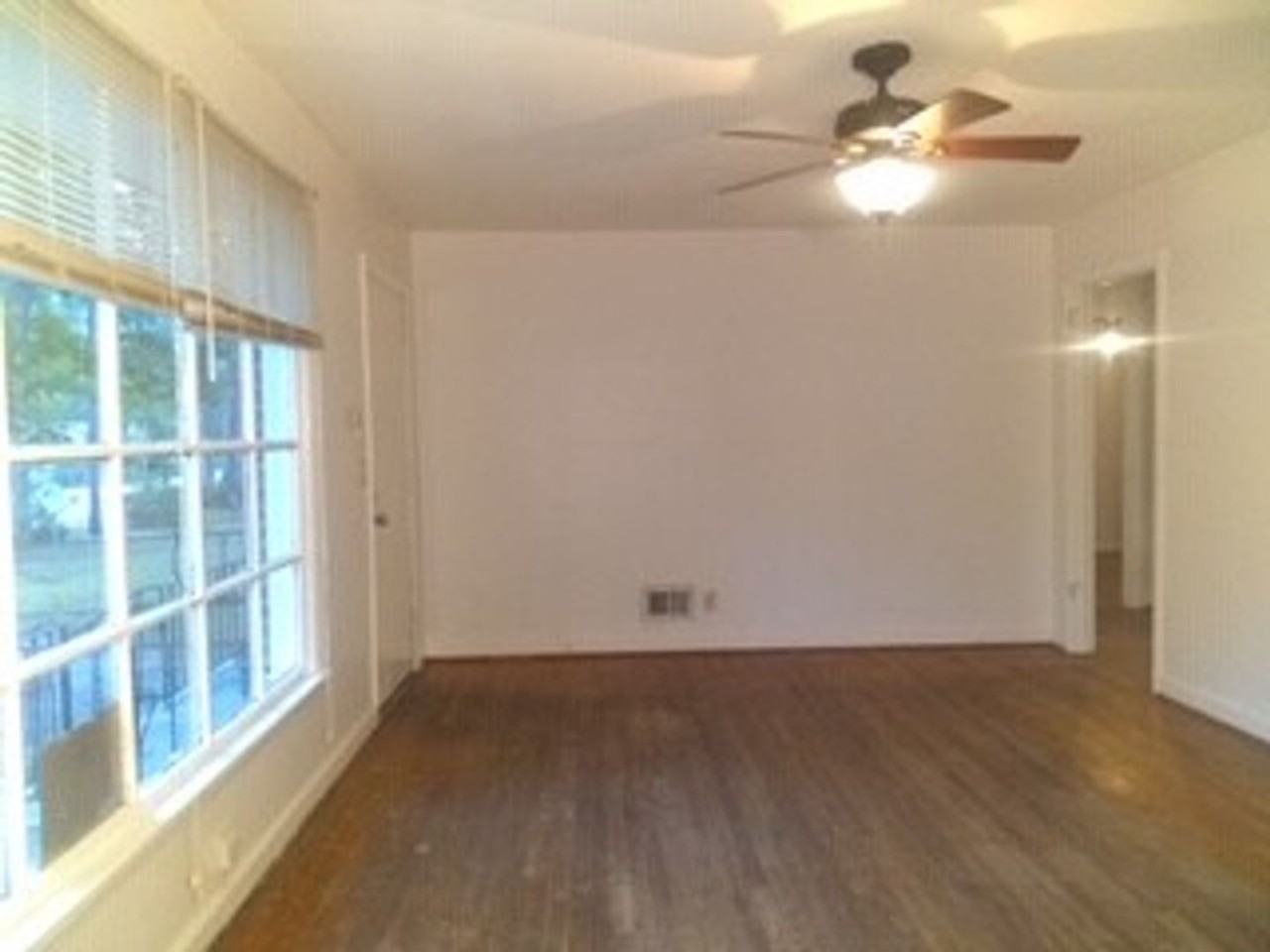 2106 Long Shadow Ln - Photo 5 of 26