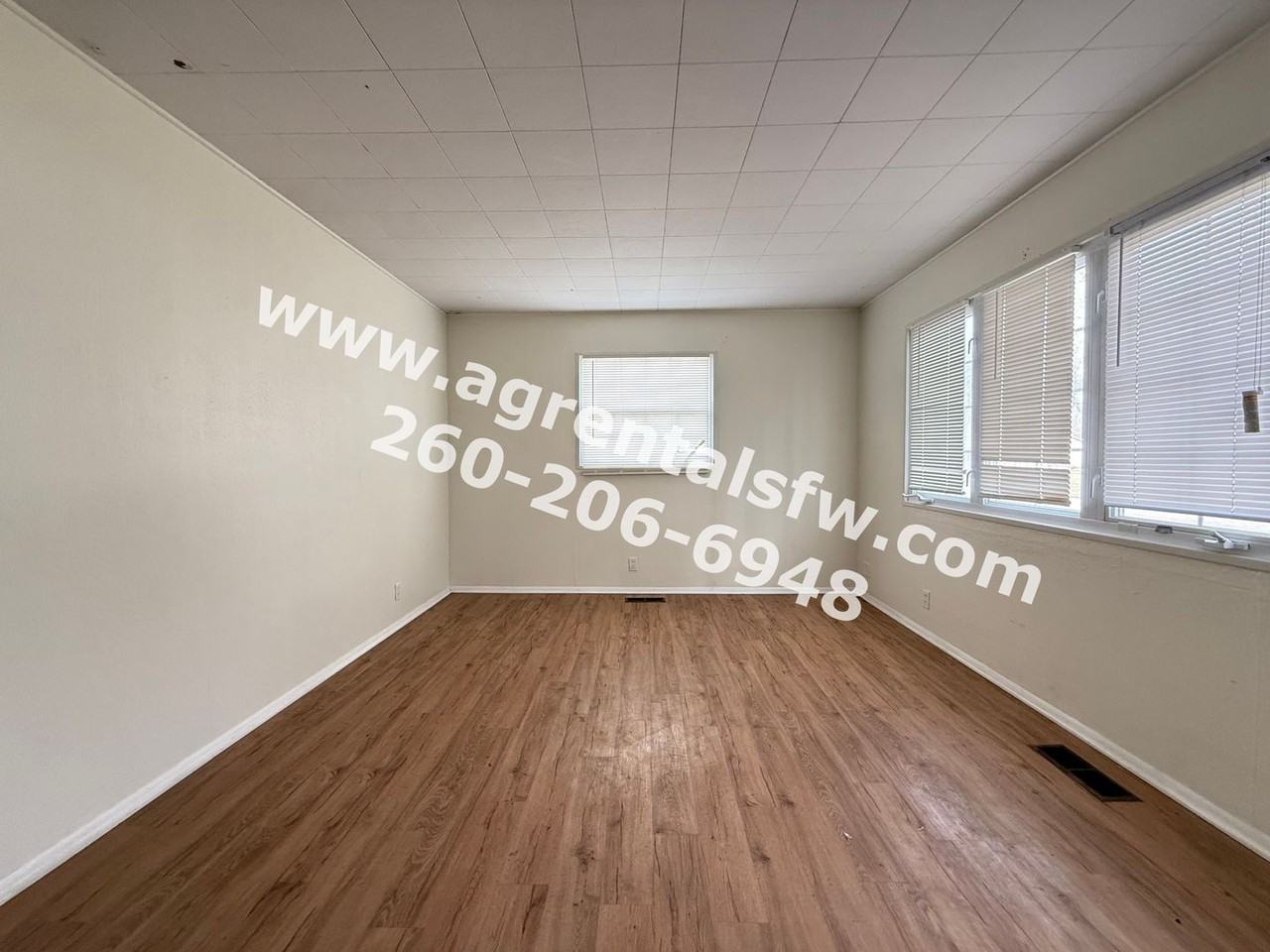 1206 Baywood Dr - Photo 2 of 15