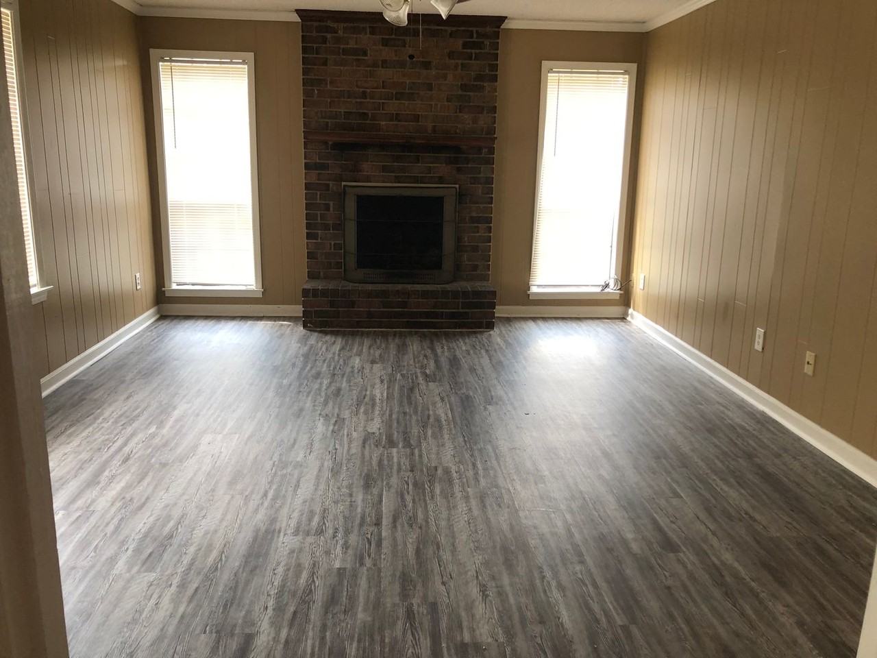 4010 Friendly Way - Photo 3 of 11