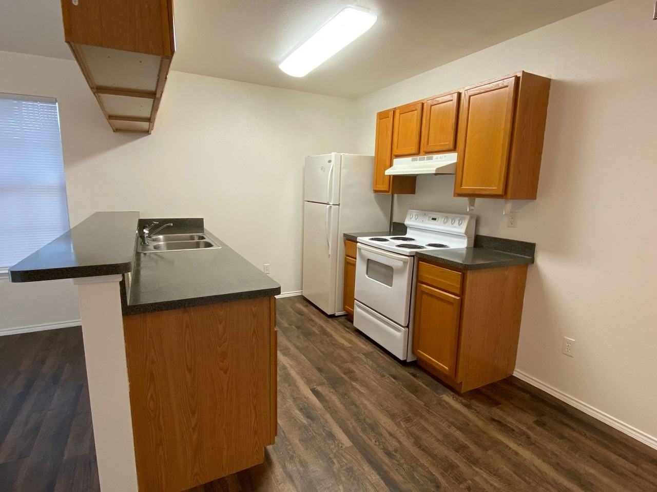 641 Woodard Ave Ste C - Photo 7 of 26