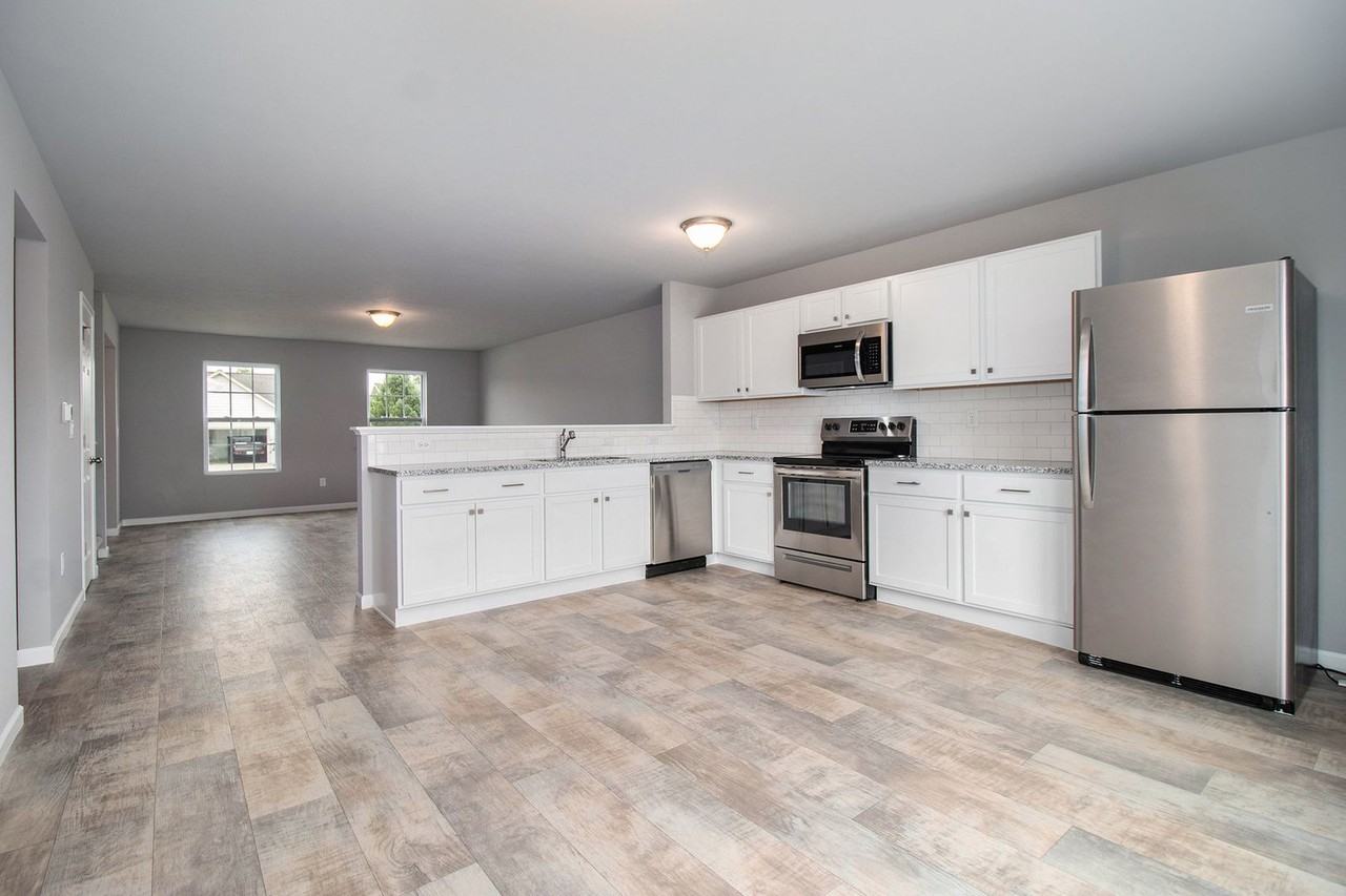 1624 Autumn Ridge Ln - Photo 3 of 21
