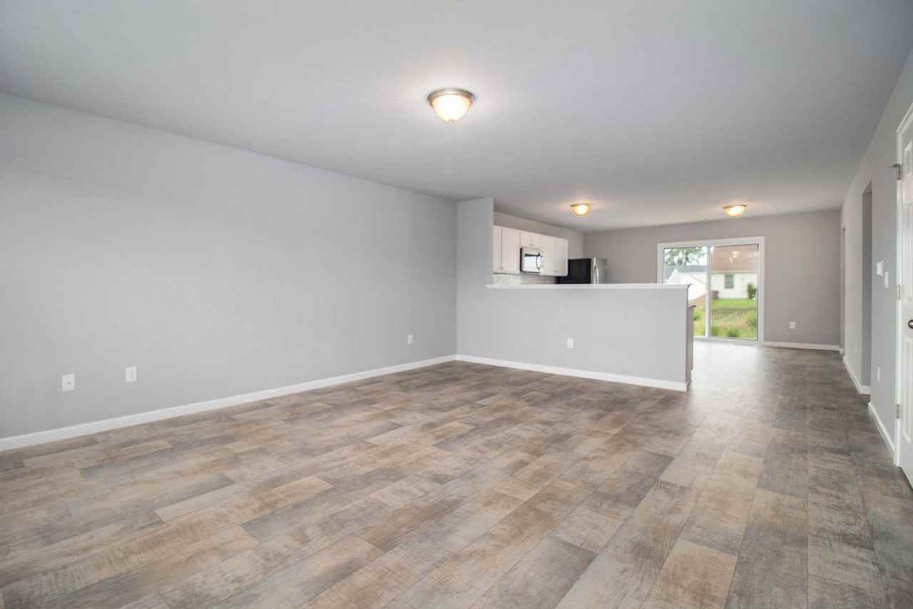 1624 Autumn Ridge Ln - Photo 5 of 21