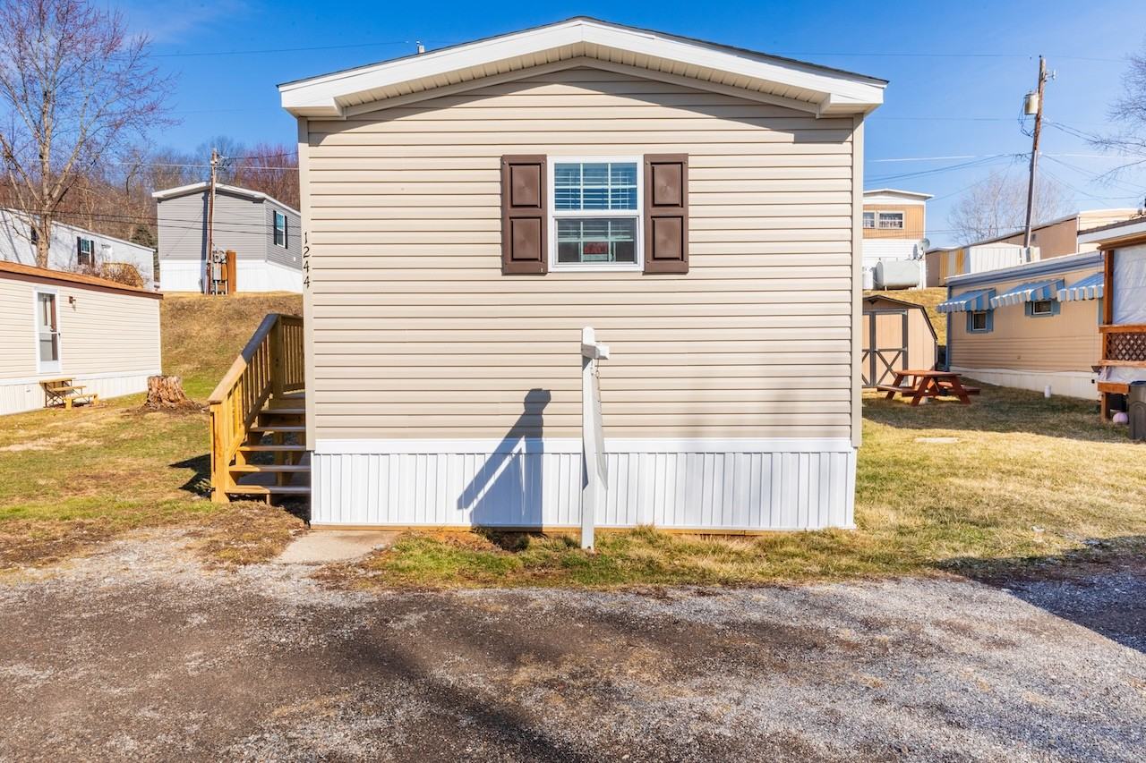 1244R Sunset Dr #NA - Photo 2 of 12